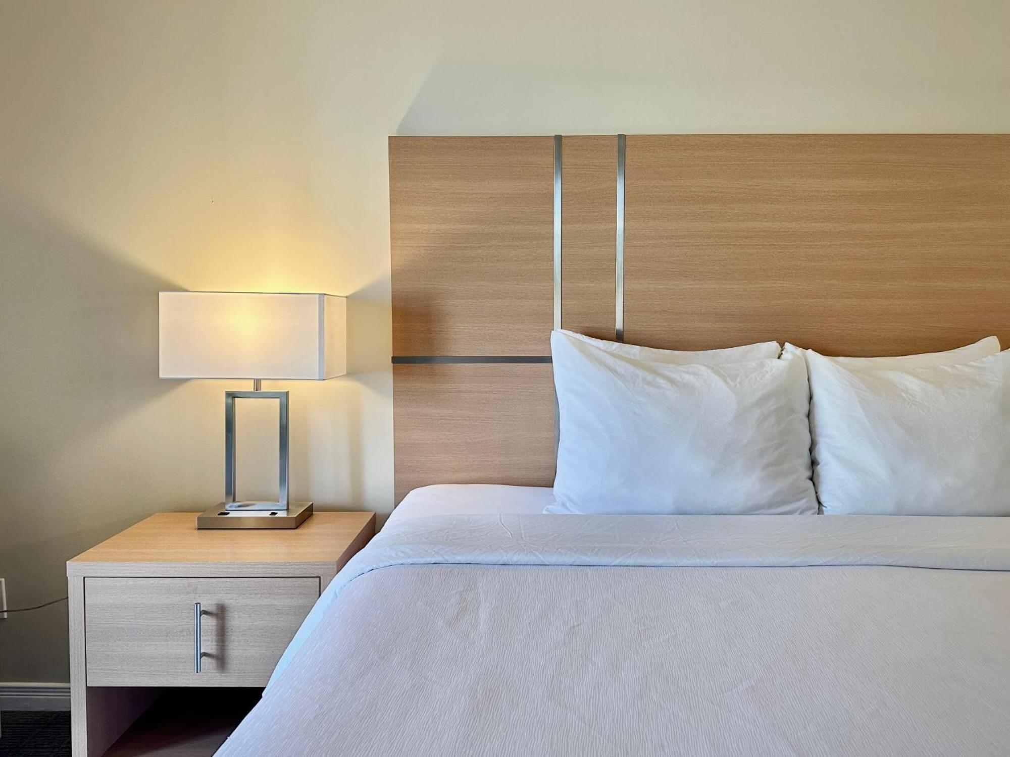 Bruce Anchor Cottages Тобермори Екстериор снимка